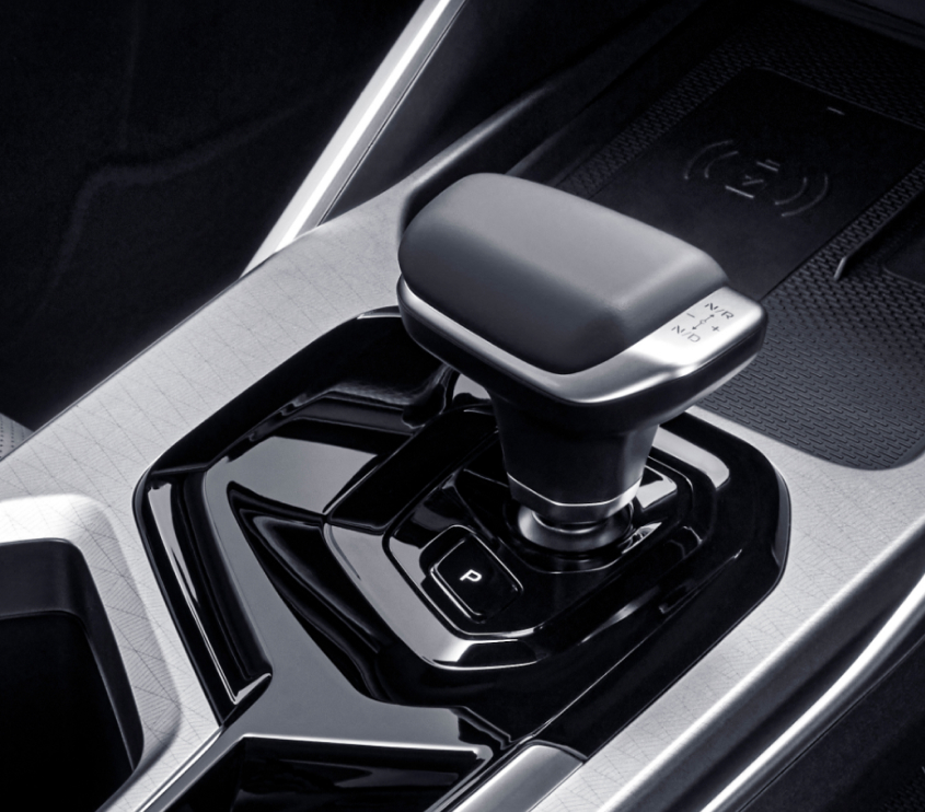 7-Speed Dual Clutch Transmission with Manual Mode